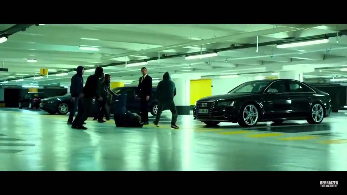 Audi s8 перевозчик