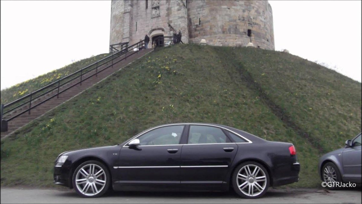 Audi s8 перевозчик