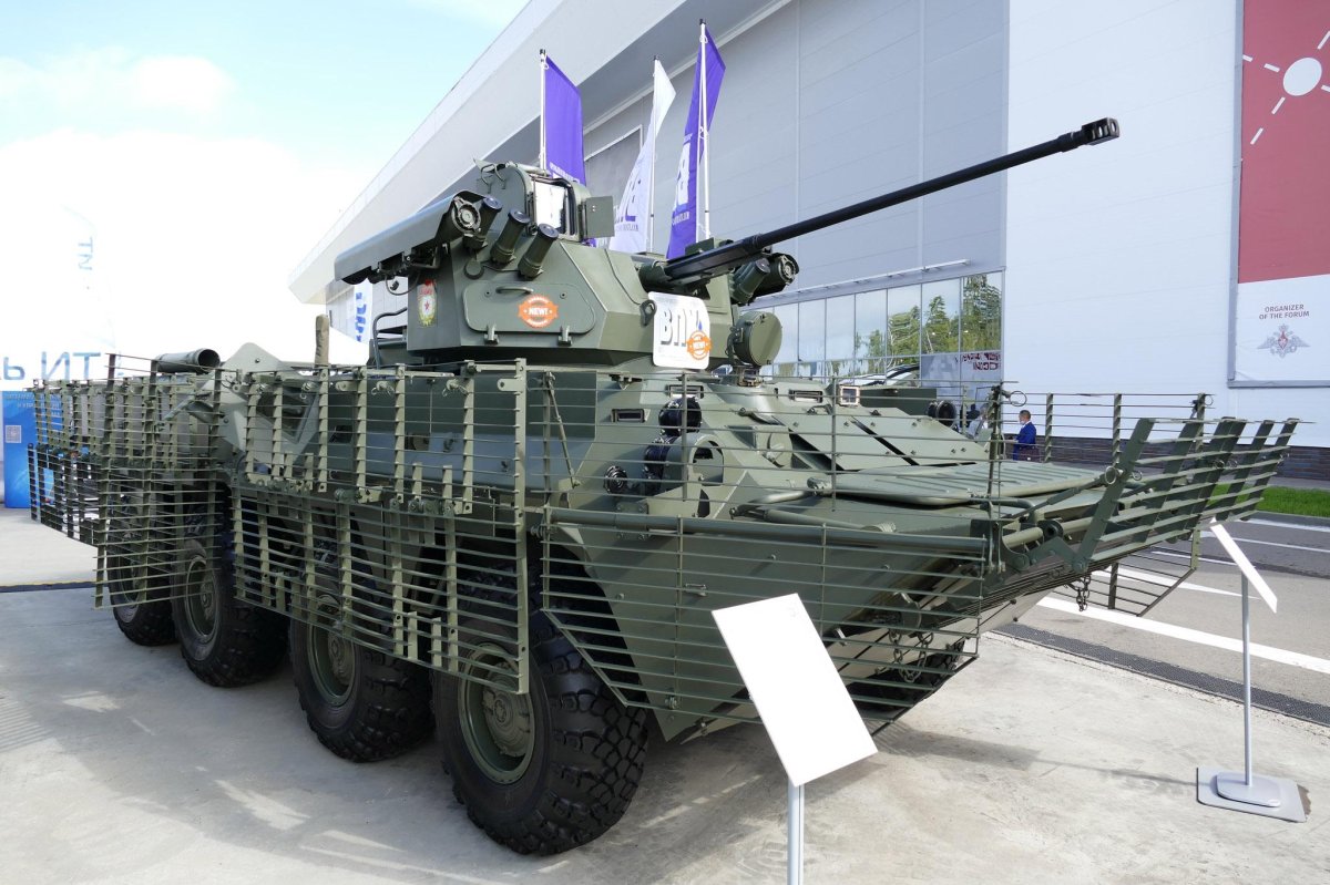 БТР-82ат с боевым модулем БТР-БМ