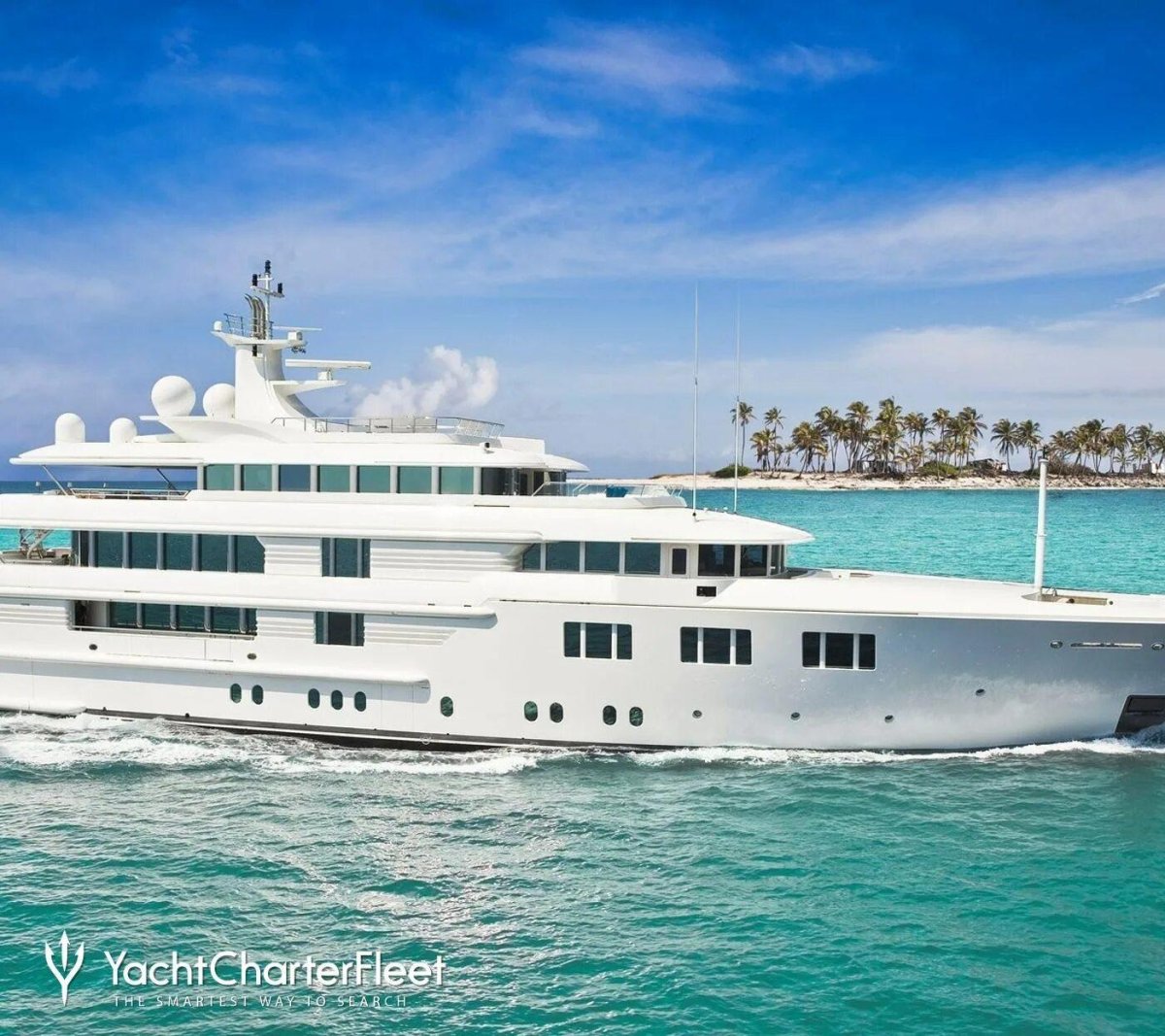 Моторная яхта