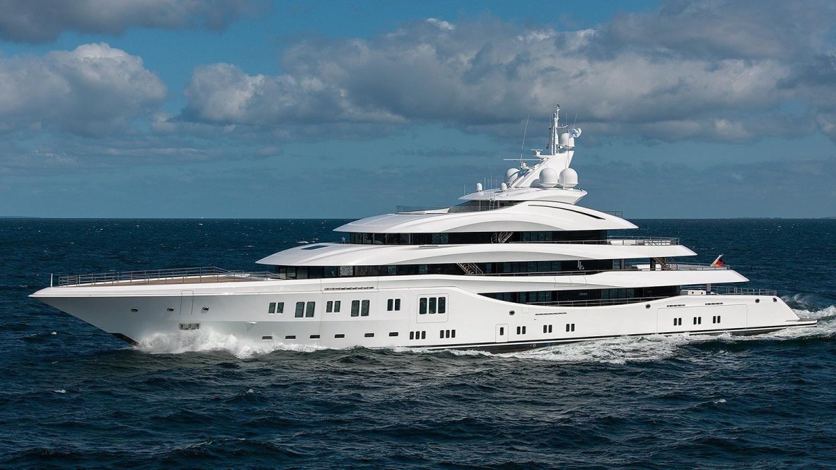 Яхта Lurssen Lady Lara