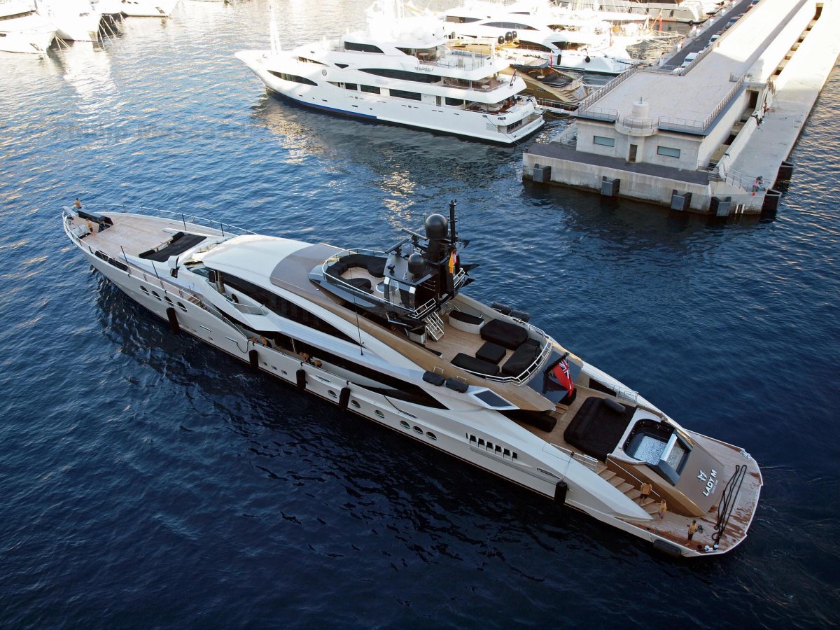 Lady m яхта Мордашова