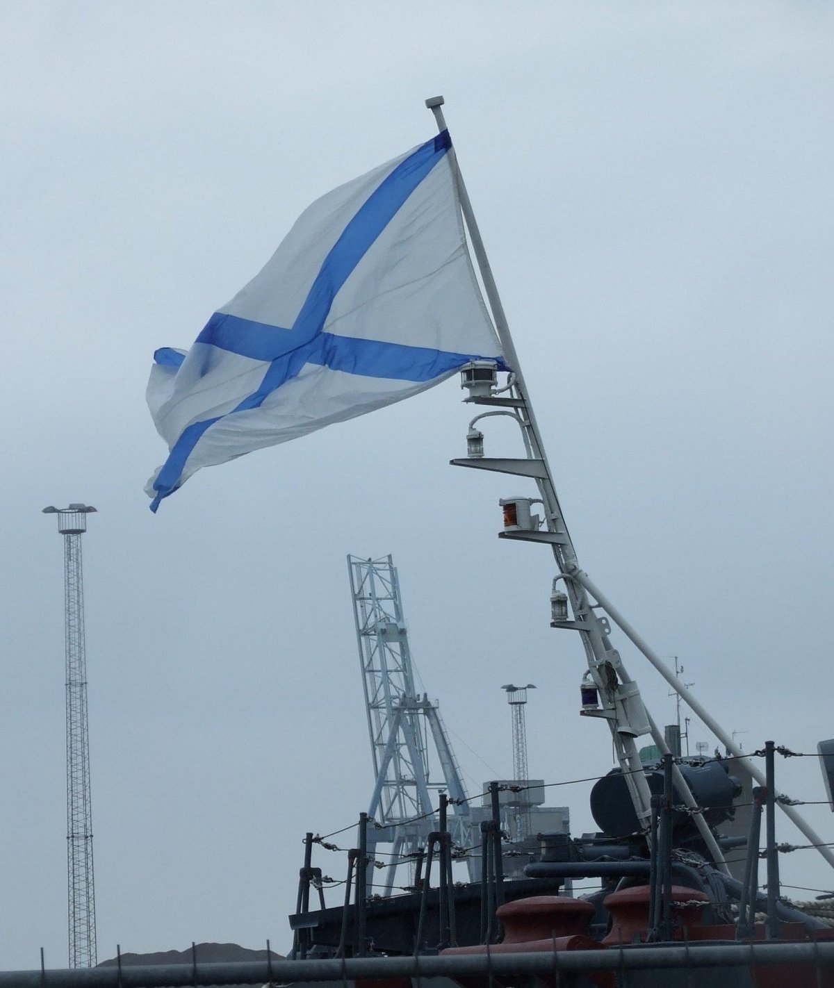 Флаги и гюйс ВМФ РФ