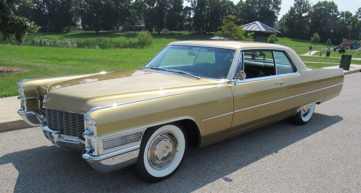 Cadillac Coupe Deville 1965 лоурайдер