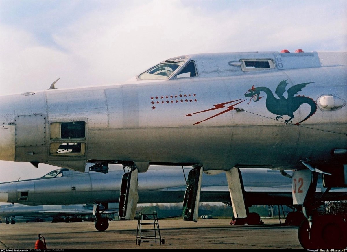 Аэродром Озерное Житомир ту22