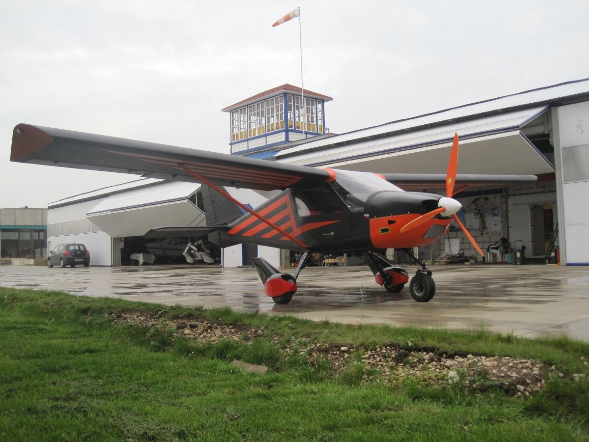 Сверхлегкий самолет д46