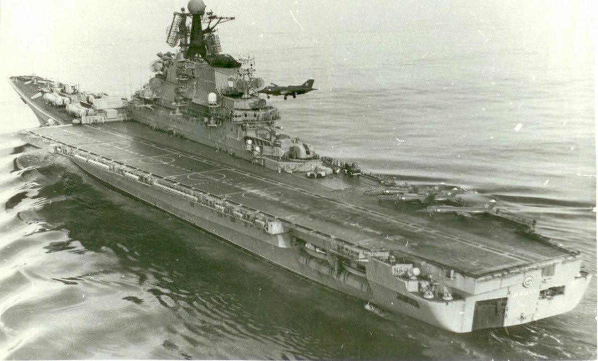 ТАКР пр.1143 "Минск"