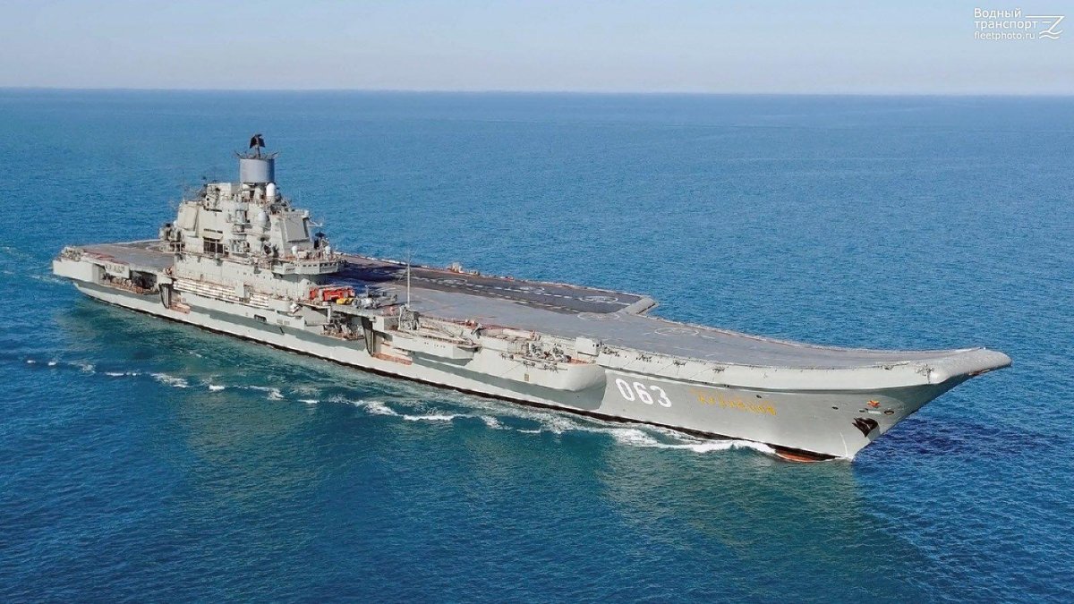 Кузнецов авианесущий крейсер