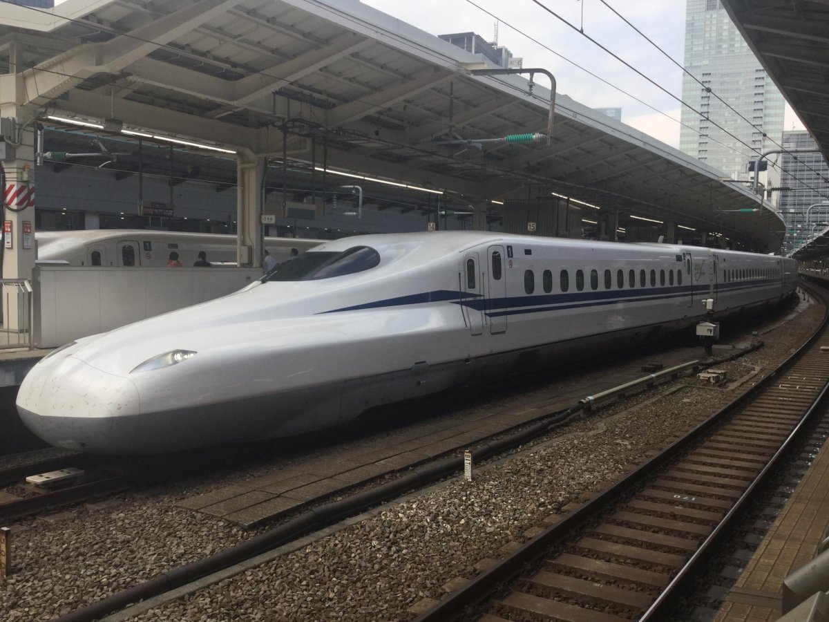 Shinkansen n700s