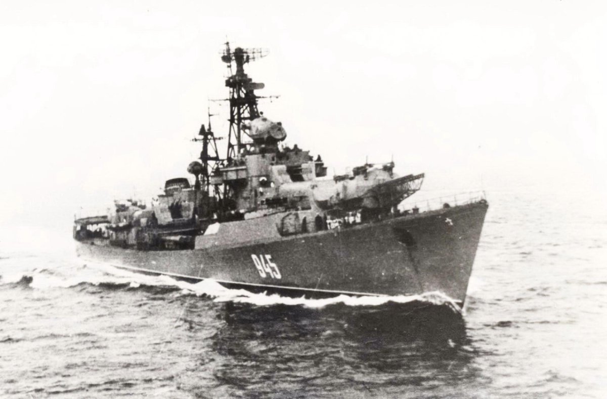 Эсминец проекта 57 бис гневный