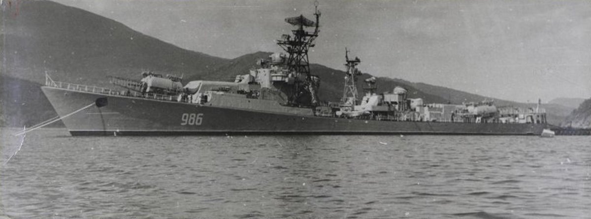 Эсминец проекта 57 бис гневный