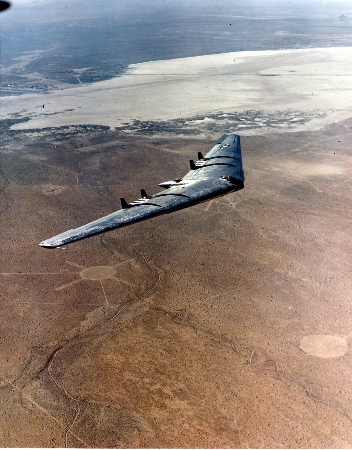 Бомбардировщик Нортроп YB-49