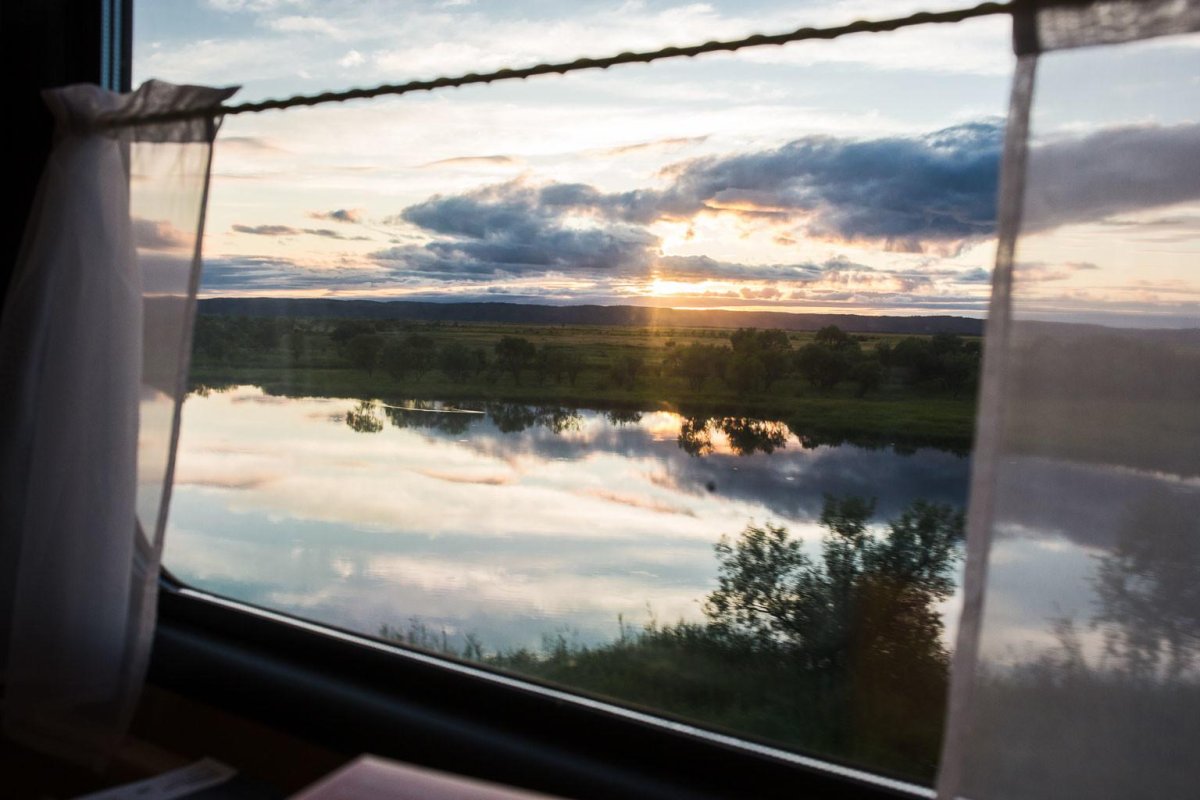 Вид из окна поезда