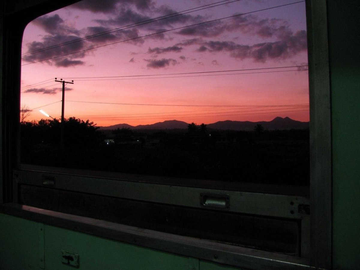 Вид из окна поезда