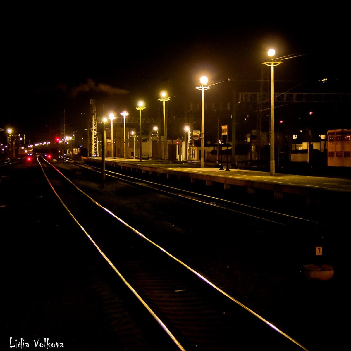 Вокзал ночью