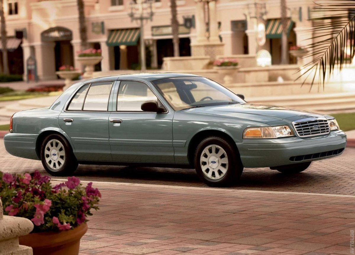 Форд Crown Victoria 1998