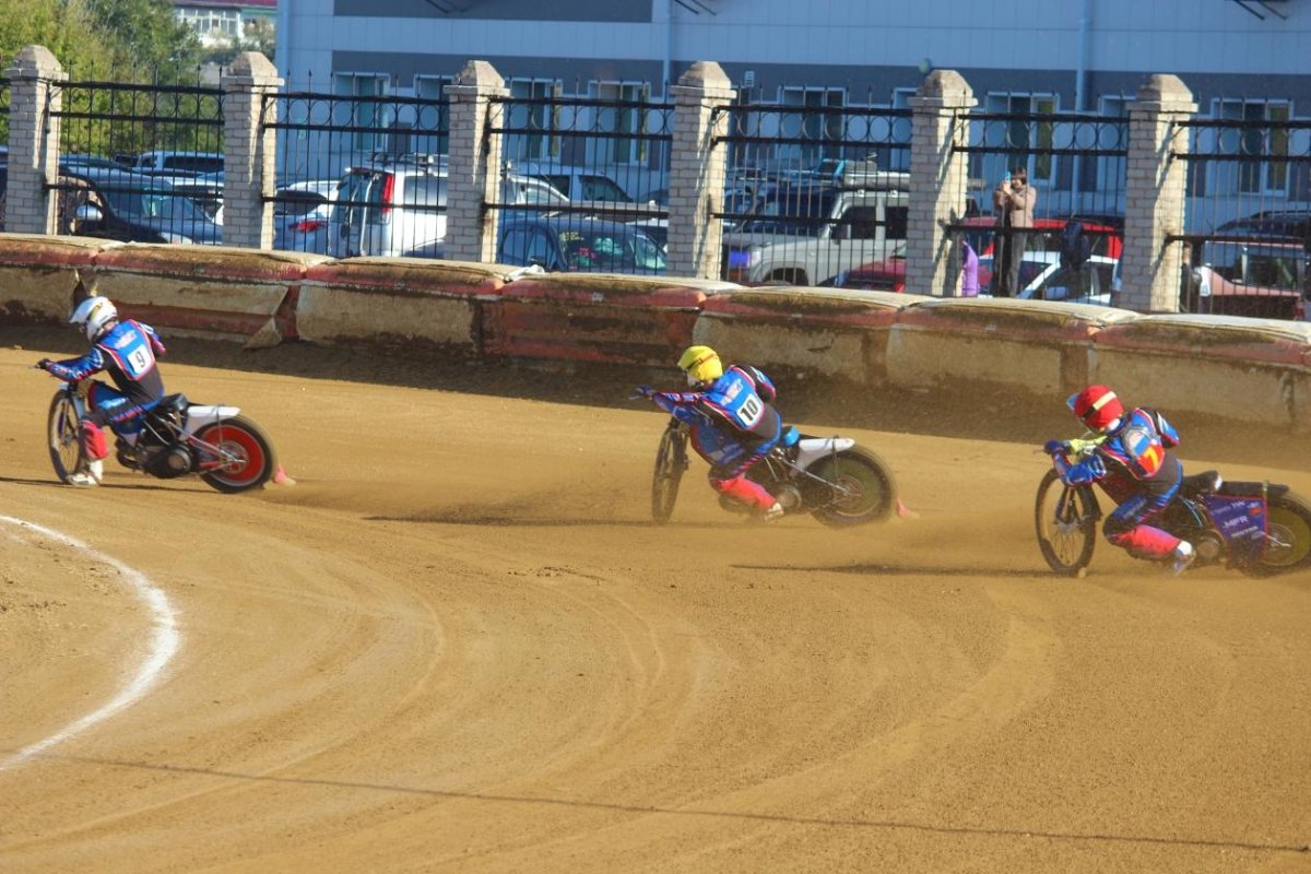 Гонки спидвей в Красногорске январь 2023