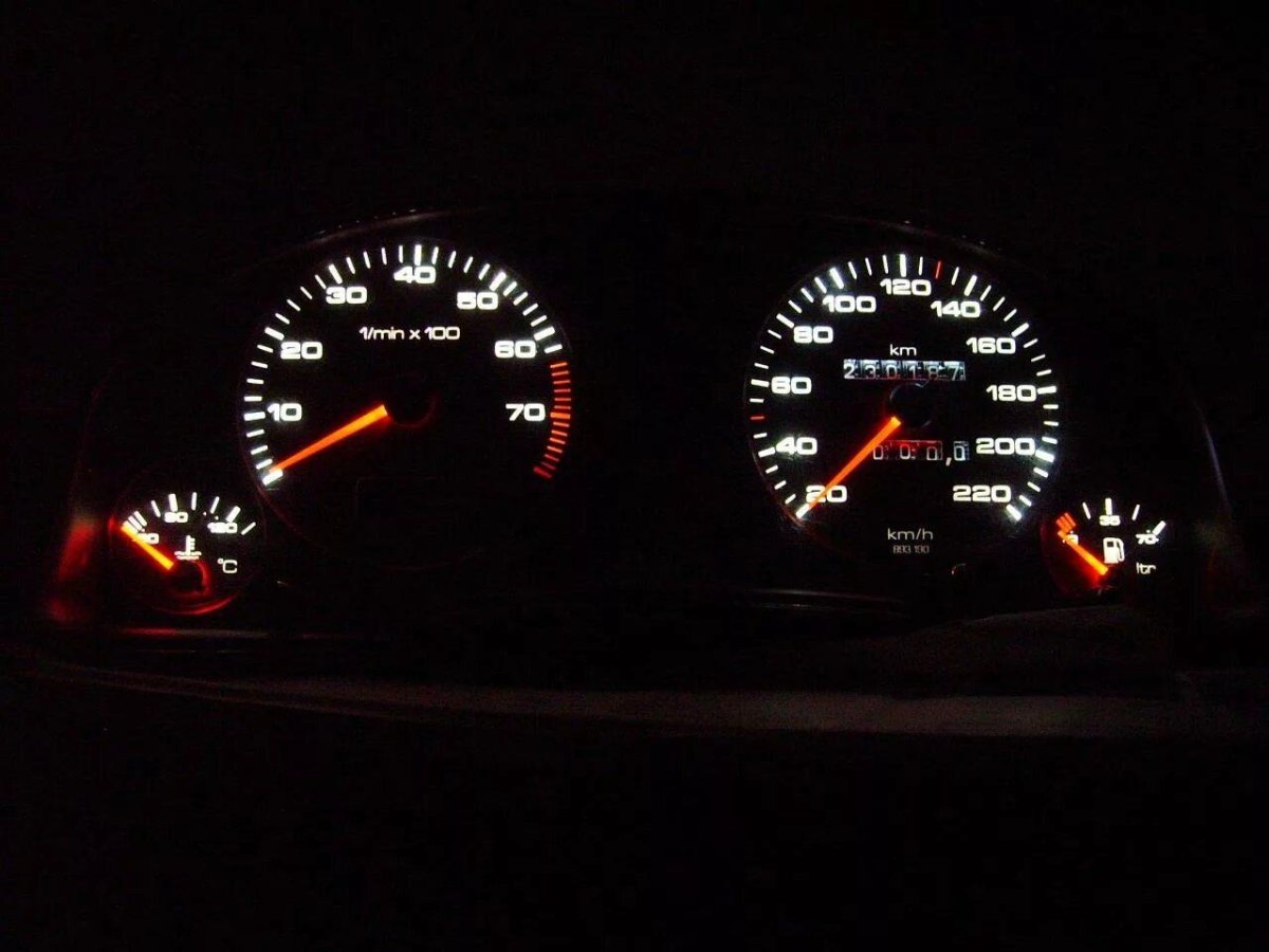 Audi 80 приборная панель