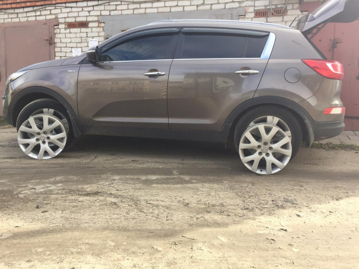 Kia Sportage r18