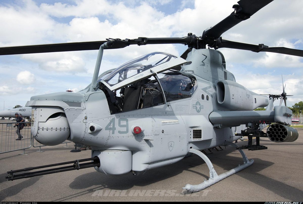 Bell Ah-1z Viper кабина