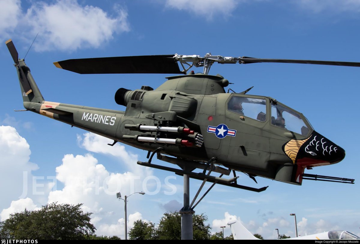 Bell Ah-1f Cobra