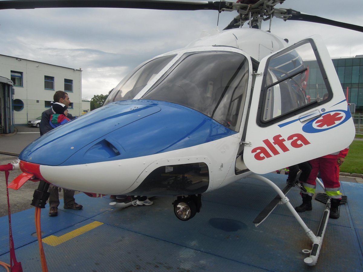 Bell 427 вертолет