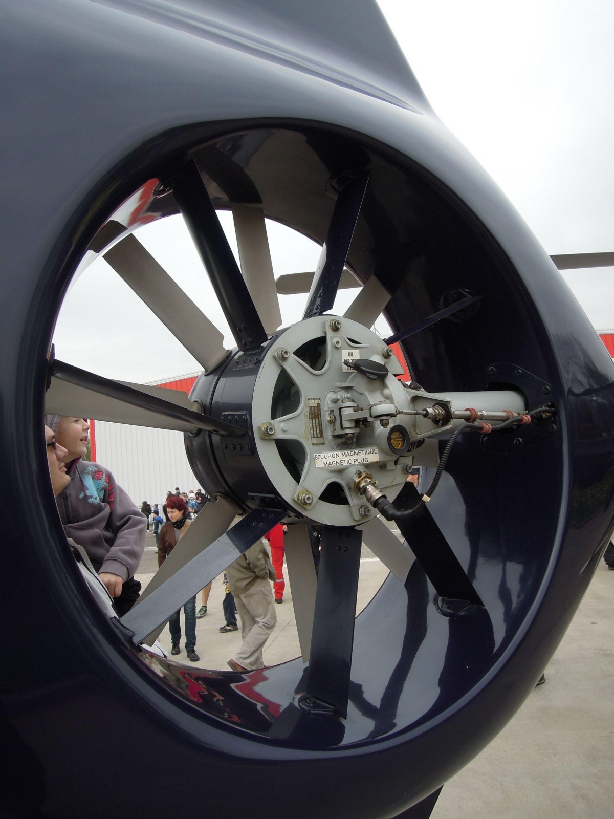 Рулевой винт фенестрон