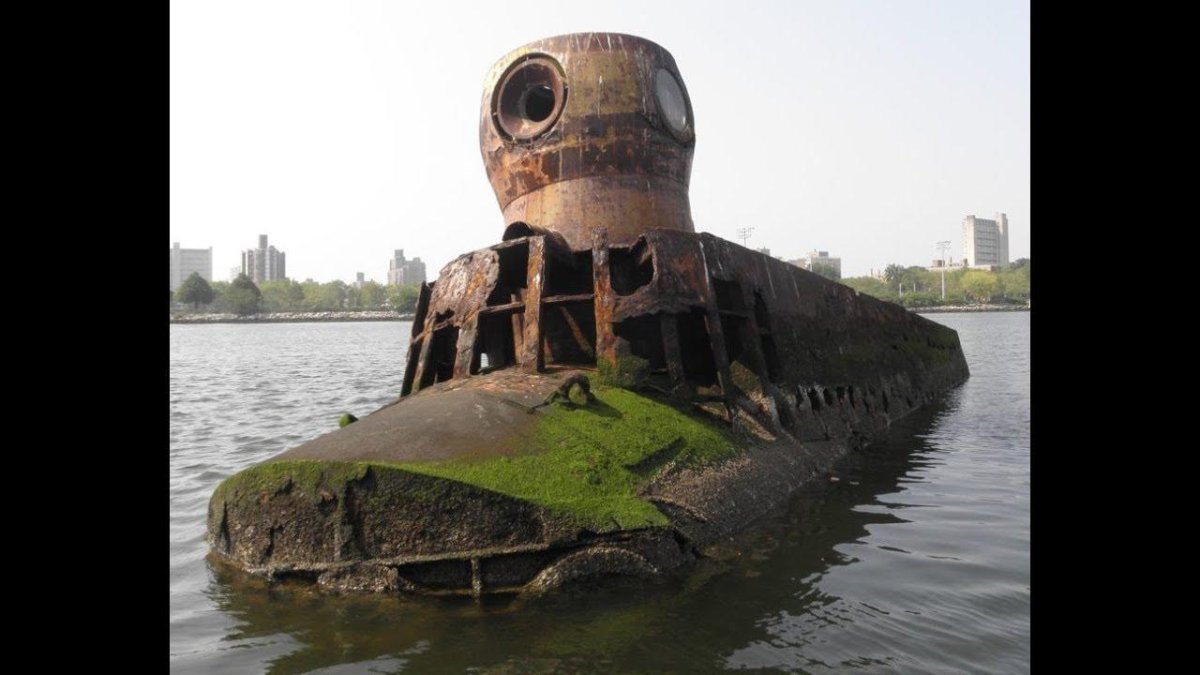 Подводная лодка "Quester i"