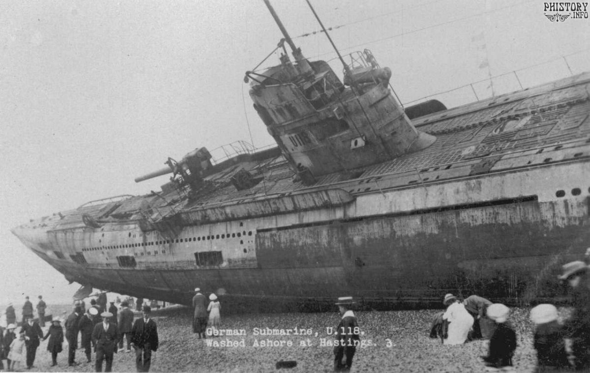 Немецкая подводная лодка «u-118», выброшенная на берег. Гастингс.