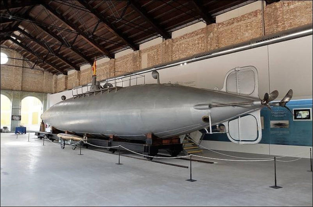 Пераль подводная лодка