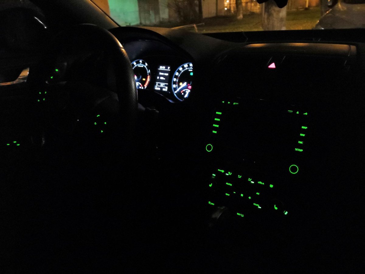 Шкода а 5 салон ночью