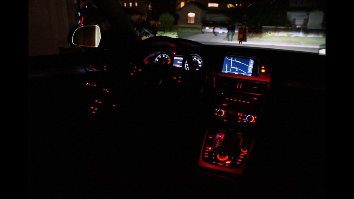 ВАЗ 2107 салон ночью