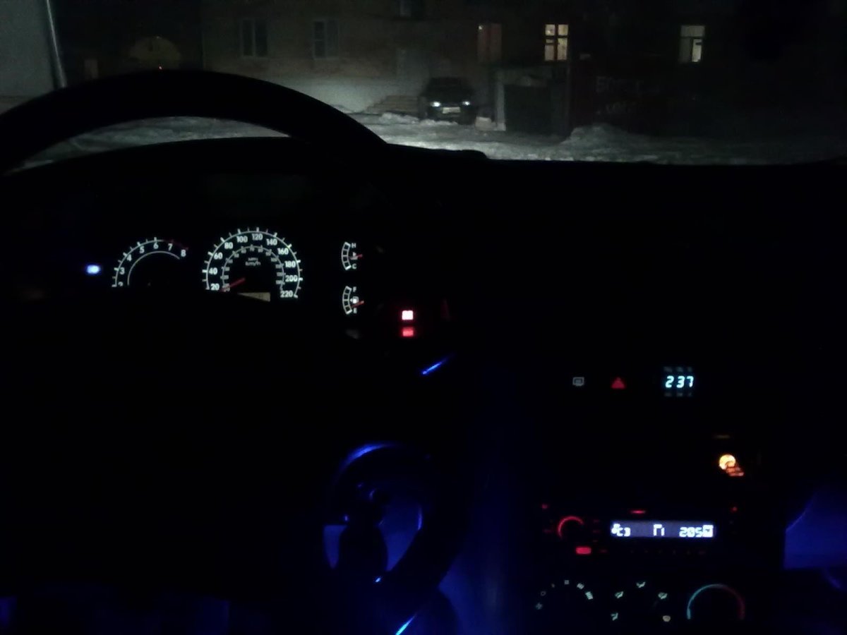 Киа Рио 4 салон ночью