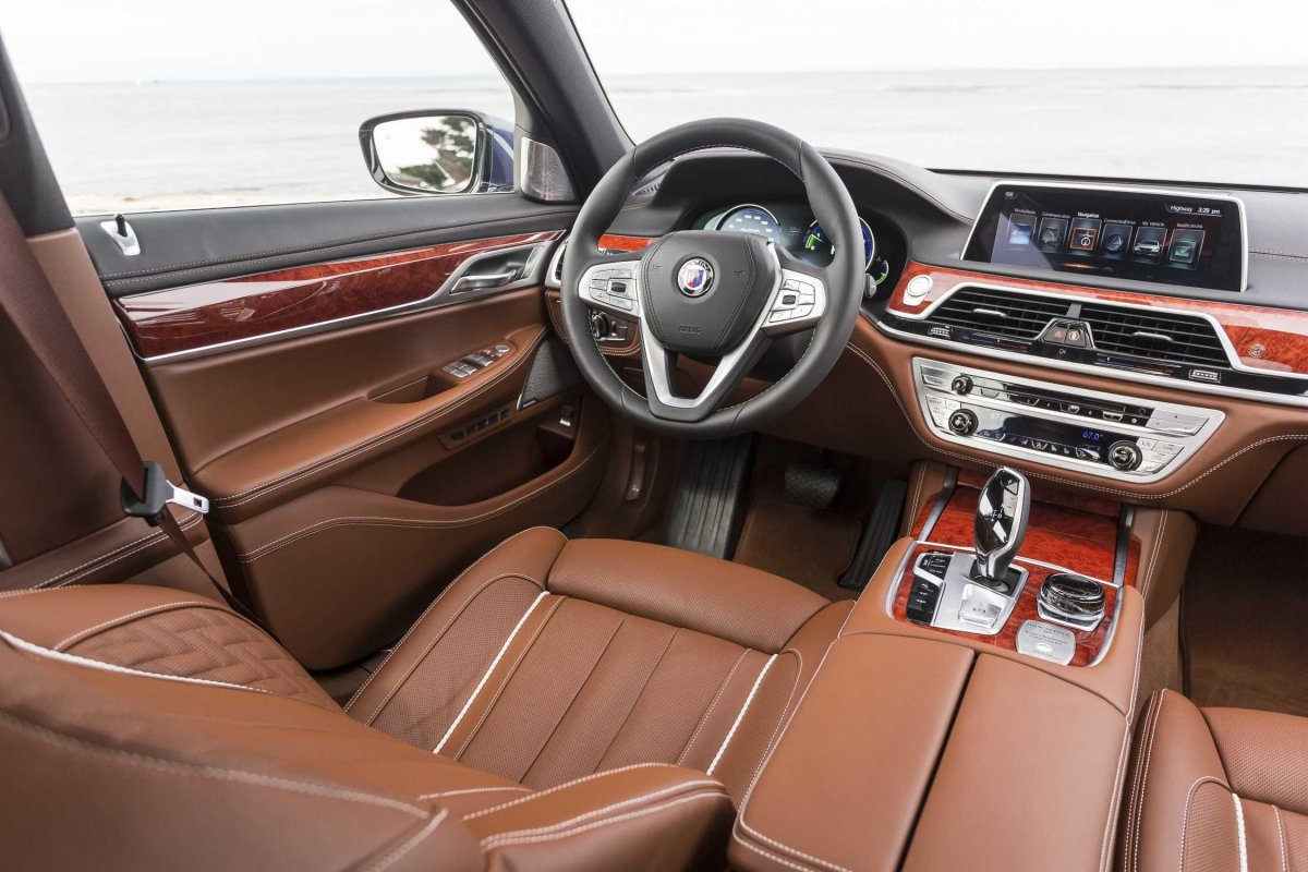 BMW Alpina b7 салон
