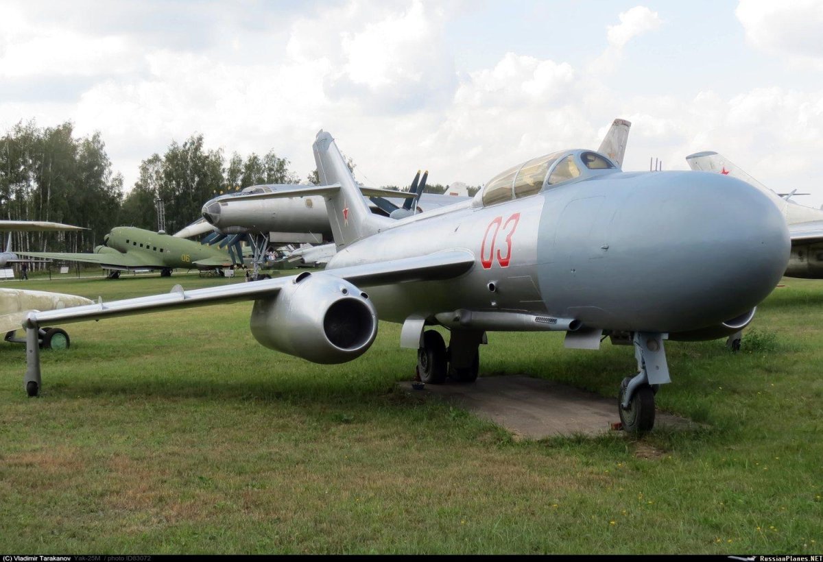 Як-25 перехватчик