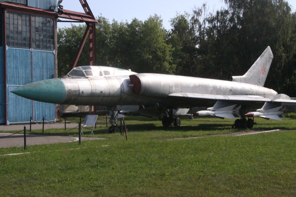 Дальний перехватчик ту-128