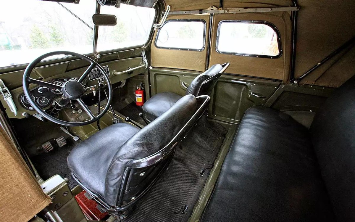 ГАЗ 69 салон