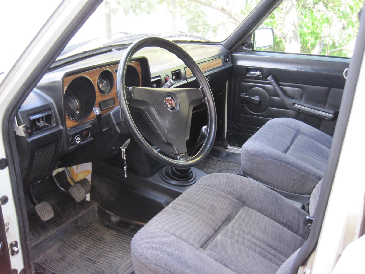 Волга ГАЗ 31029 салон