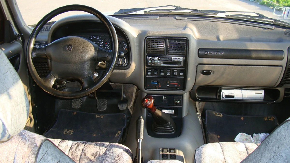 ГАЗ 3110 салон