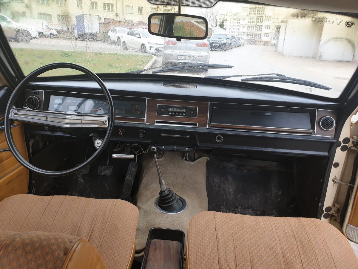 ГАЗ 24 салон