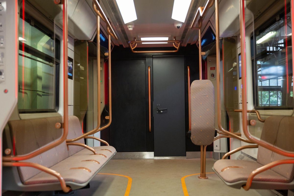 Москва 2020 поезд метро внутри