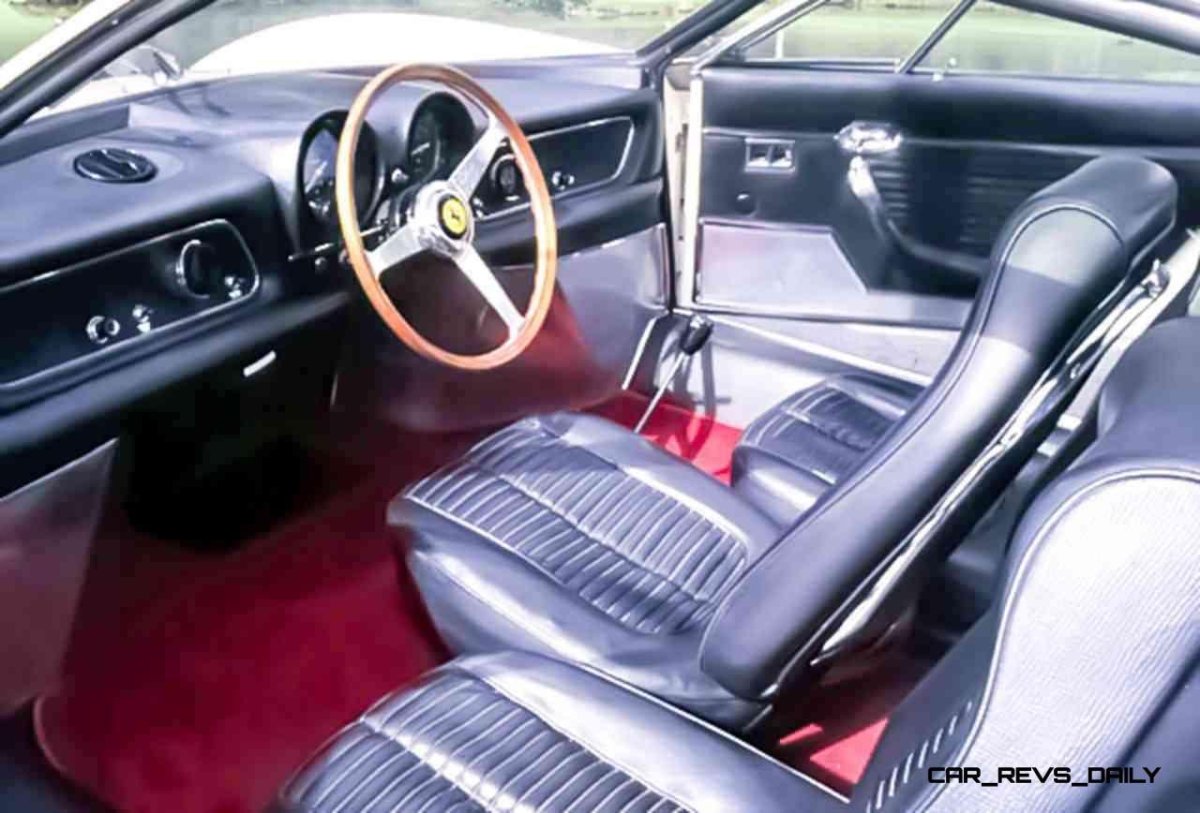Ferrari 365 GTC / 4 салон