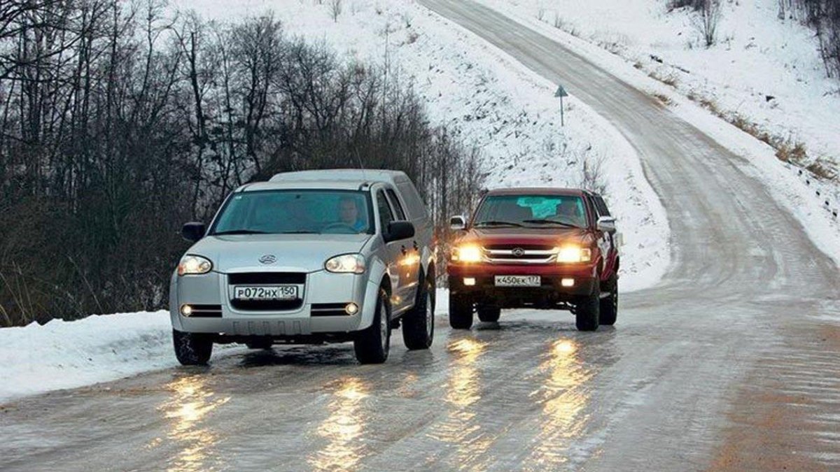 Скользкая дорога автомобиль