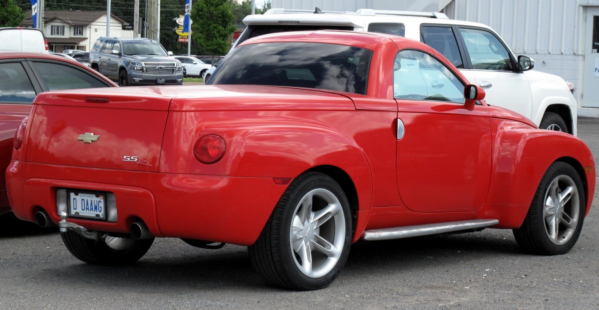 Chevrolet SSR Red