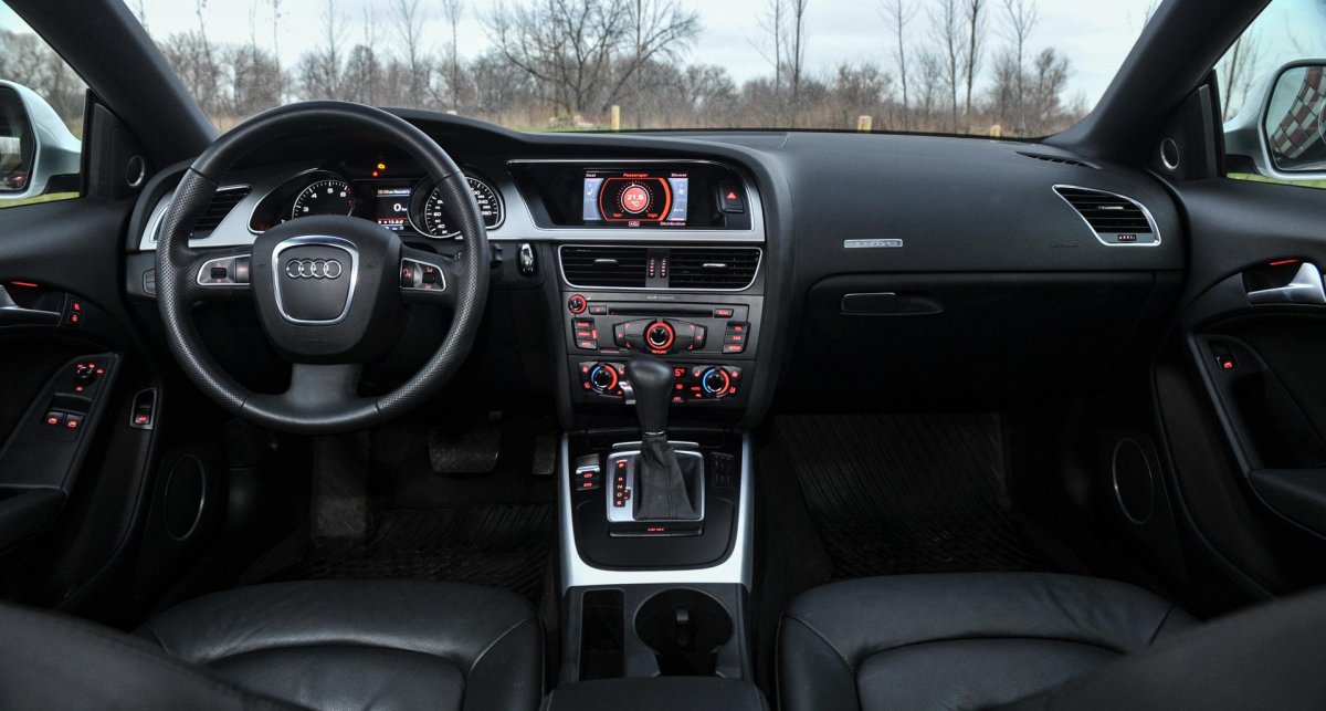 Audi a5 3.2 CVT, 2007 фото салона