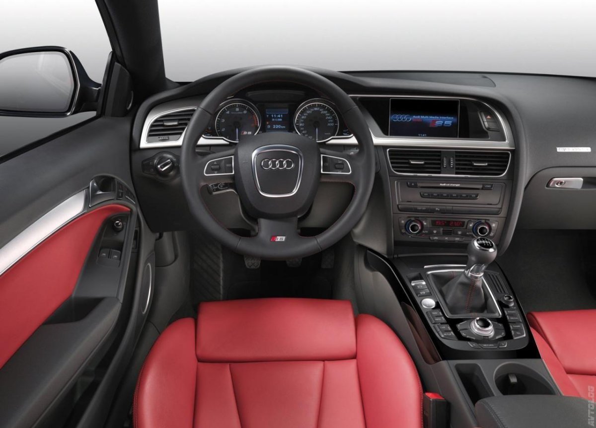 Audi a5 Coupe 2008 салон