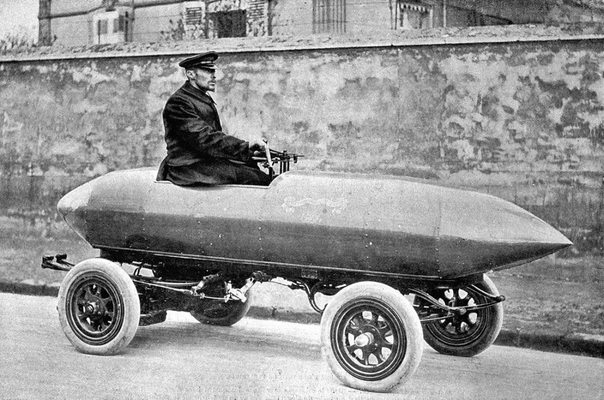 Камиль Женатци