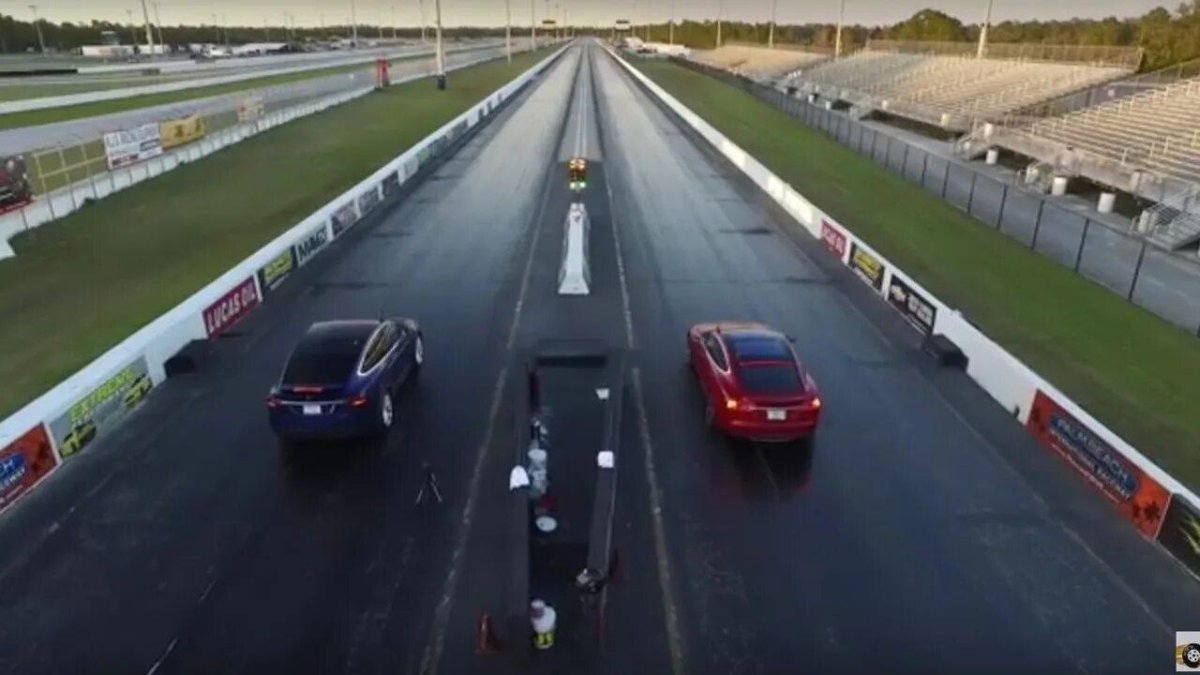 Драг рейсинг трасса