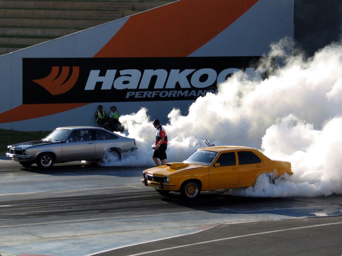 Драг автомобили