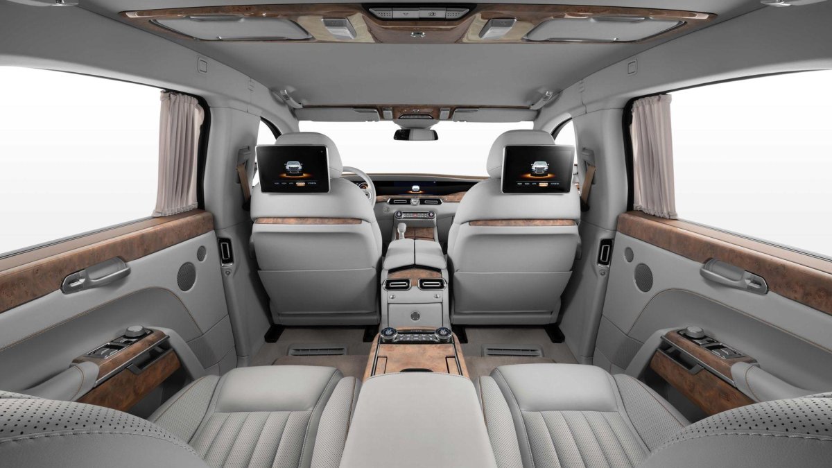 Седан Aurus Senat 2021